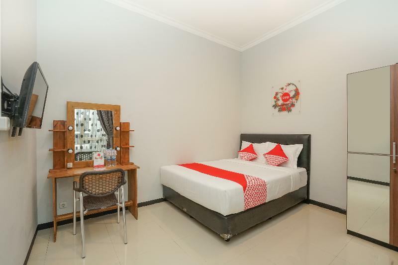 Reddoorz Near Surabaya Zoo Hotel Exterior foto