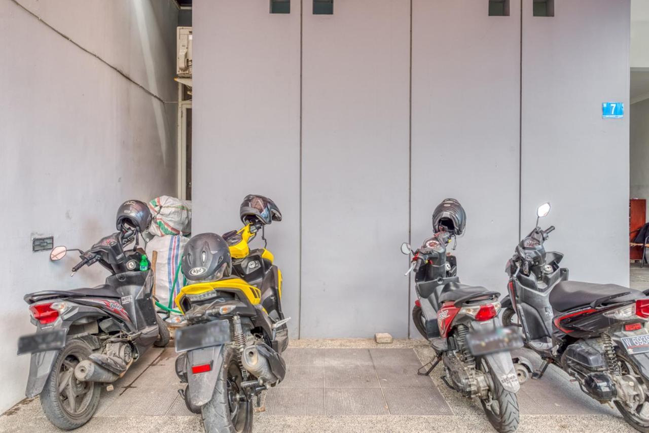 Reddoorz Near Surabaya Zoo Hotel Exterior foto